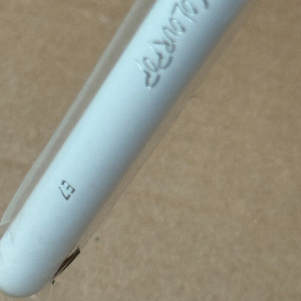 ColourPop Medium Dome Makeup Brush E7 - Picture 2 of 5